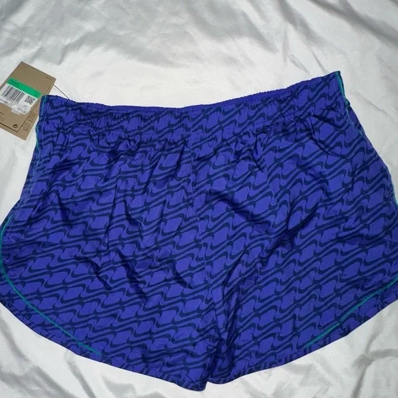 Womens Nike Running Shorts Size XL - Picture 2 of 6